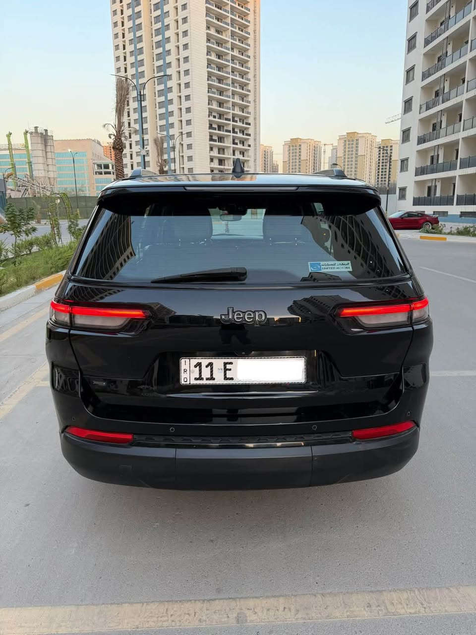 (( جوا السوك مال مستعجل 215 ورقه ))
جيب شيروكي 2021 أميريكي 7 راكب 
السياره فئه LIMITED بلاك 
 بصمه جلد كراسي كهرباء تدفئه كراسي صندوك كهرباء دشبول ديجتال 
تكيف 3 قطع ماشيه 38 الف 
السياره نظيفه وباسمي رقمها بغداد  
ضربتها بنيد وجاملغات اثنين مفتوحات والسياره بيها رصعات خفيفه با قماره 
(( شاصي لغد ايرباك كله سليم مكفول ))
مكاني المنصور 
***********
