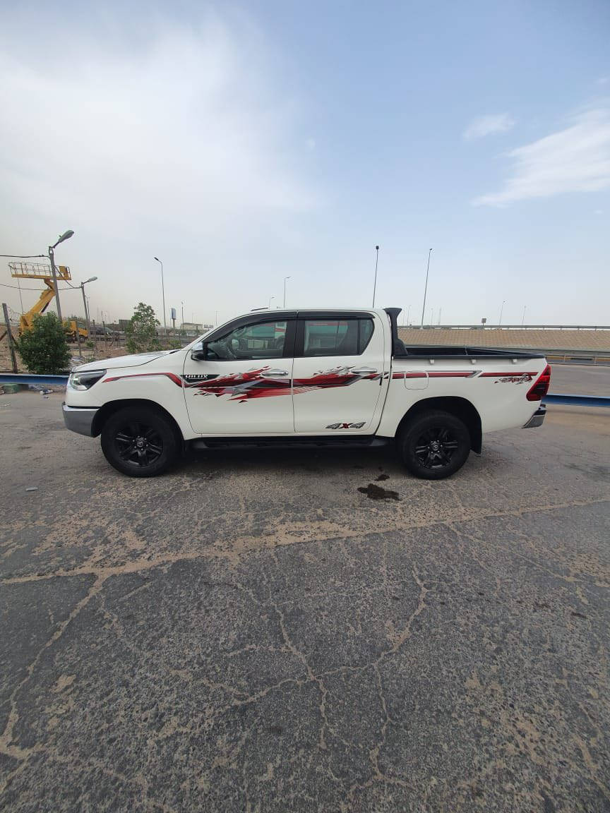 ساز مديل 2022 كفاله عامهه
فور ويل بانزين فول مواصفات للاخير رقم اربيل تحويل او وكاله 
ماشيه٥٥ الف فقططط
مكان السياره بصرة 
***********
السعر 290 وبيه مجال بسيط
