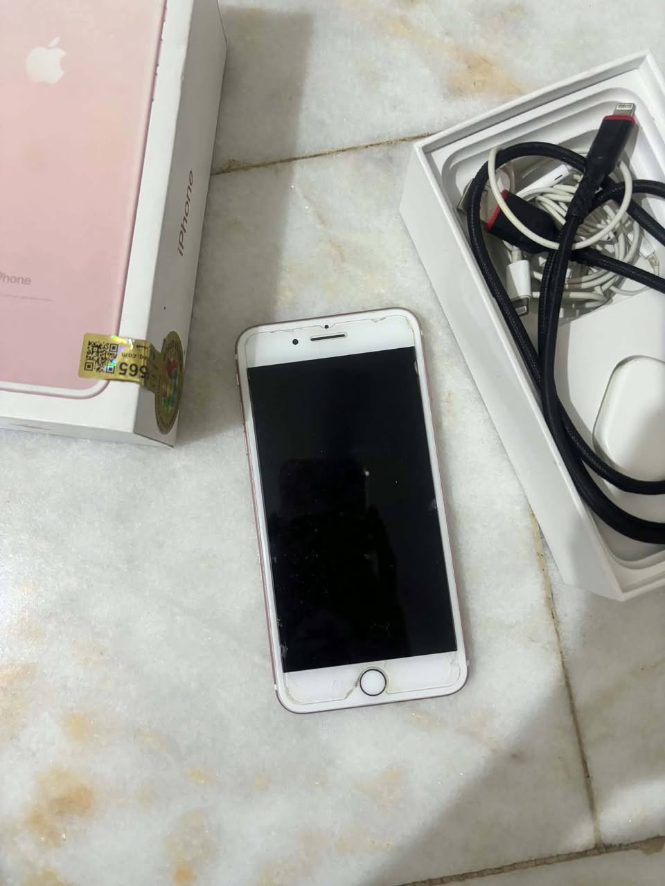 ايفون سفن بلاس
مساحة ١٢٨
بطارية ٧٦
مامبدل اي قطعة بيه كلها اصلية من الشركة
لون وردي
شاحنته + سماعات و بوكس وياه


**إذا كنت صاحب هذا الإعلان وتريد حذفه لأي سبب، رجاءا أرسل رسالة إلى الدعم الفني**