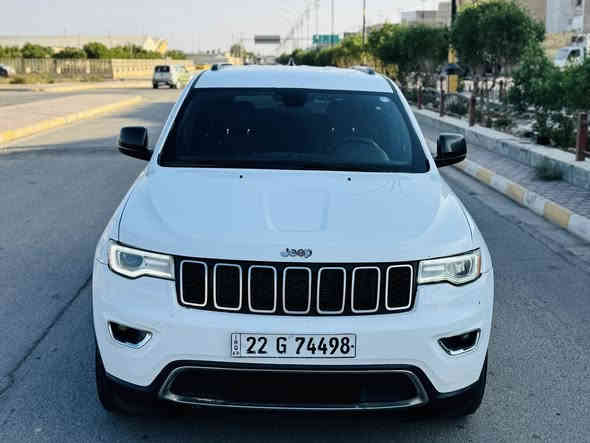 جيب لاريدو ٢٠٢١ حادث تبديل بنيد فقط شرط السونار وشبر بخشم الجاملغ الامامي ماشيه ١٢٥ الف كيلو  السياره جاهزه من كلشي سنويه لنهايه ٢٠٢٧ تريد تحويل تريد وكاله السعر ٢٦٠ وبها مجال 
***********
