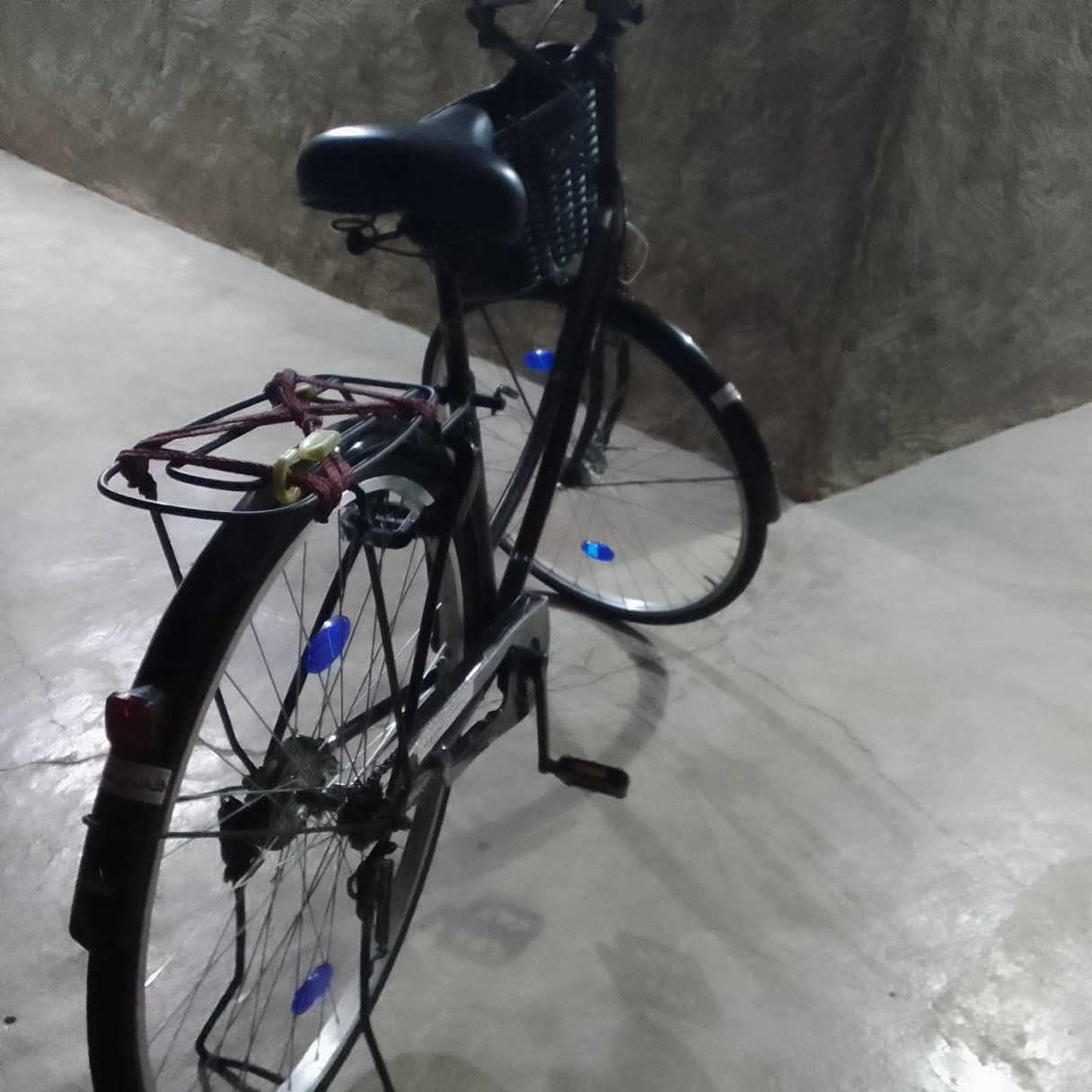 السلام عليكم ورحمة الله وبركاته 
يــــــوجــد بــايـسـكـل للـبـيـع
الحجم 27 تاير جديد وصطوبات شغاله السعر خاص؟ 
(الاستفسار مراسله الصفحه) او الاتصال على الرقم 
{***********}
