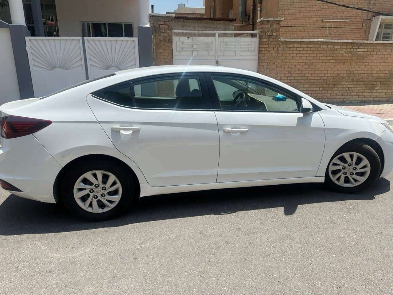 رايدين مراوس ويه كورلا كروس اكو ؟ للعلم الايرباكات سليمة وسيارة جدا نظيفة شرط التحويل


**إذا كنت صاحب هذا الإعلان وتريد حذفه لأي سبب، رجاءا أرسل رسالة إلى الدعم الفني**