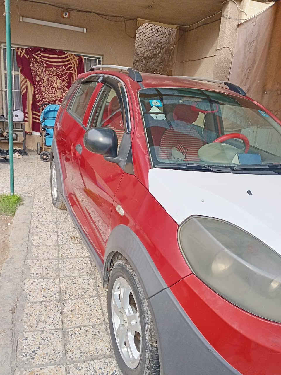 سلام عليكم 
سياره شيري X1
رقم بغداد انكليزي 
سياره بلاديه مكفوله من الضربه والصبغ تتفئه وتبريد شغال موديل 2014كير ومكينه بلادي وتخم تاير جديد سياره بسمي تحويل ثاني يوم السياره حره ما مطلوبه السعر 55ورقه وبيه مجال اتصال *********** مكاني الامين الثانيه
