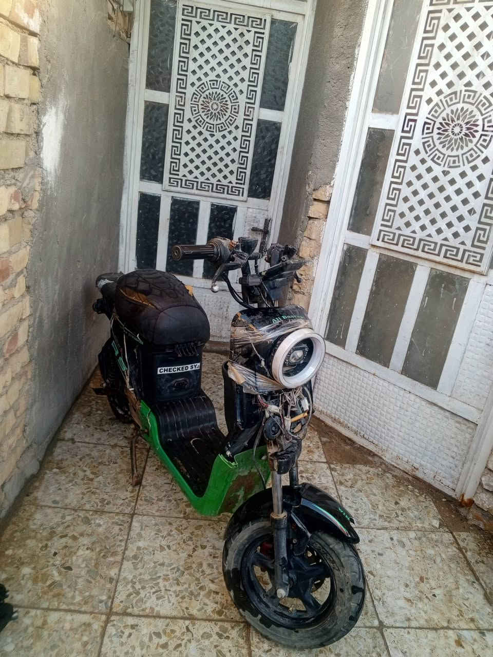 ار 9 السعر 100 شغاله موبايل***********
