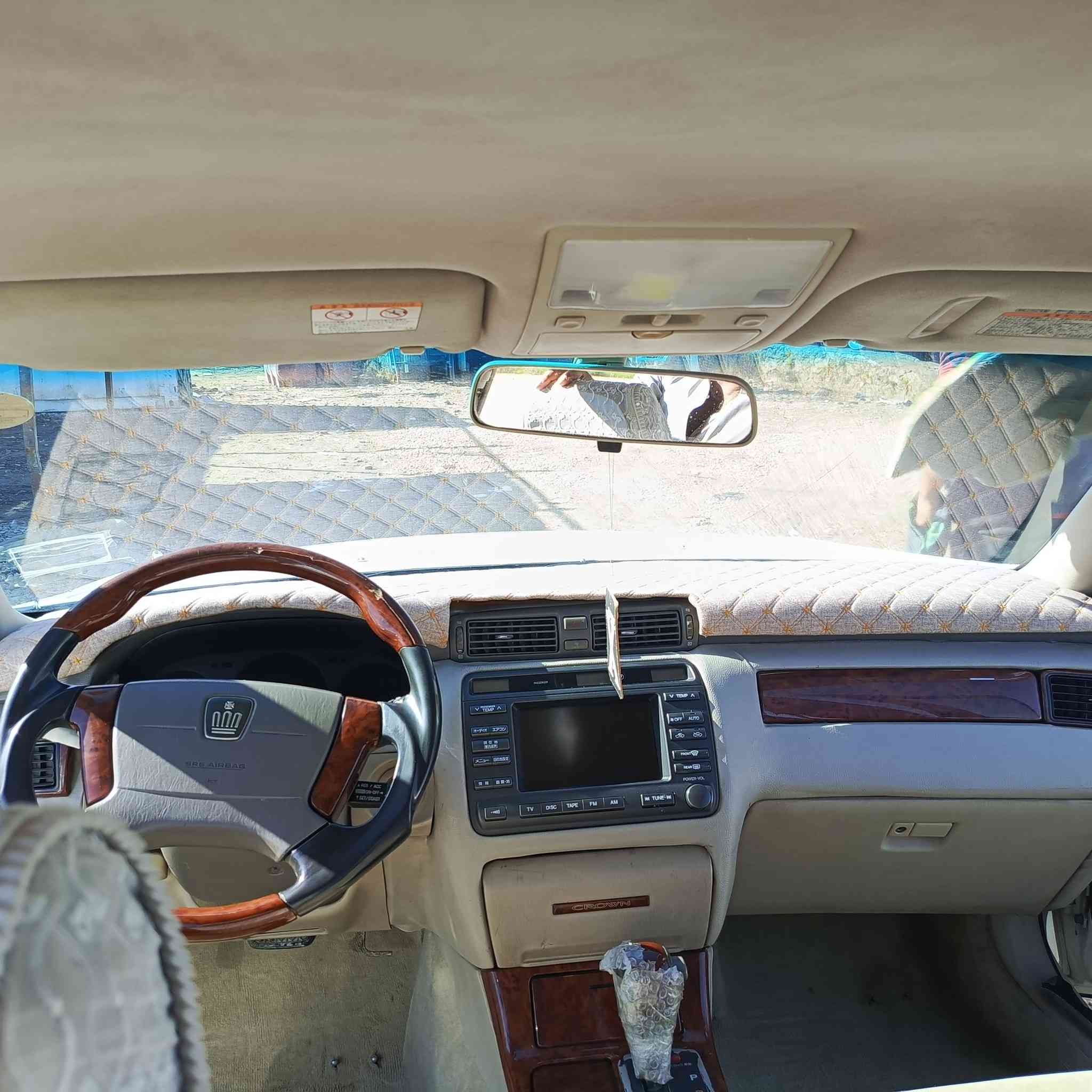 ملكه جديده رقم انكليزي بصره تسجيل جديد
مكفولة السيارات من كل شيء 
رقم الهاتف ***********
