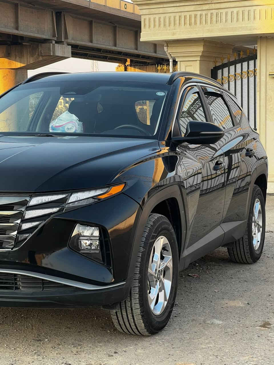 توكسان 2022 وارد امريكي ماشيه 32رقم اربيل دولي  بأسامينه تحويل ثاني يوم خاليه من الغرامات هزه جديده يعني مصفره .السياره بدون حادث كلين رقم الشاصي مرفق بالصور بچم كبس حادثها بارد شويه بالبنيد وما مصلح باقي على حاله !

 المواصفات : بصمة / كشن كهرباء / شاشة كبيرة / هندبريك دكمة / مود درايف / اوتو ستوب  / محرك 2500 GDI / تدفئة بالكشنات /  مانع انحدار / اشاير مري / تبريد قطعتين / رادارت / رادار نقطة عمياء / تشغيل عن بعد .190 وبيها مجال قليل حگ الجيه  

‎للتواصل والاستفسار :***********اتصال 
واتس اب    :***********

‎العنوان : صلاح الدين بلد او الضلوعيه
