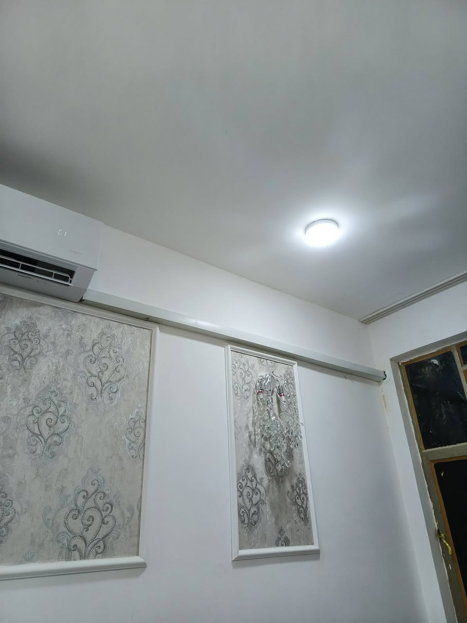 تم تنصيب سبالت عدد ٢ في حي العطاء
١ـ سبلت جداري واحد طن نوع رويال رحماني غاز ٢٢
٢ـ سبلت جداري طن ونصف انفيرتر نوع اوكس غاز ٤١٠ 

ورشة سيف حكيم لصيانه وتنصيب وأدامة كافه اجهزة التبريد 

***********
***********
