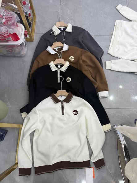 شلونهم الشباب 🔥🔥 

موديلات ياخه ناااااار😎😎
 قطعة صحية وكلش راقية ✅

قياسات s m l xl xxl 3xl 

شرفونا للمحل 🫡 موجودين من ٨ الصبح لل٨بليل

📌📌 العنوان ديوانية شارع الدغارة قرب حلويات المصطفى ازياء مودرن للملابس الرجالية ***********
