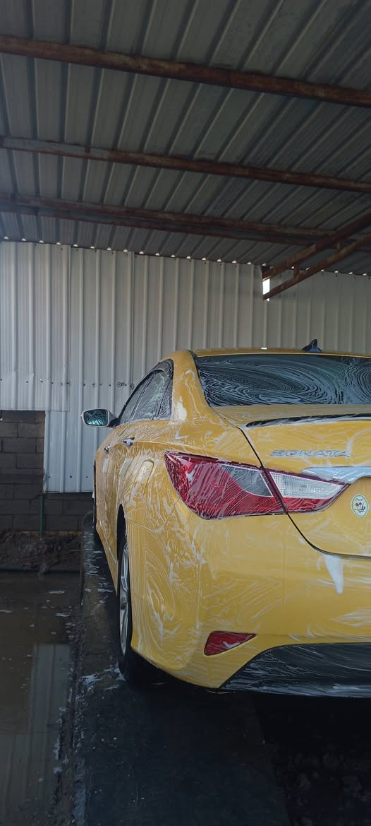 السلام عليكم من رخصة الادمن سيارة سوناتا 2014 وارد أمريكي السيارة مكفولة كفالة عامة عدا البنيد امبدل فقط والباقي كفالة السيارة جاهزة من كل النواحي ماعايزة برغي من حدادية أمامي وخلفي مواصفاتها تحكم ستيرن كشن كهربائي اشاير بالمري تخم تاير دواخل جديدة مصفرة هيئة وغرامات رقم ذي قار الجديد باسمي السعر ١١٠ وبيها مجال العنوان الديوانية رقم الهاتف ***********
