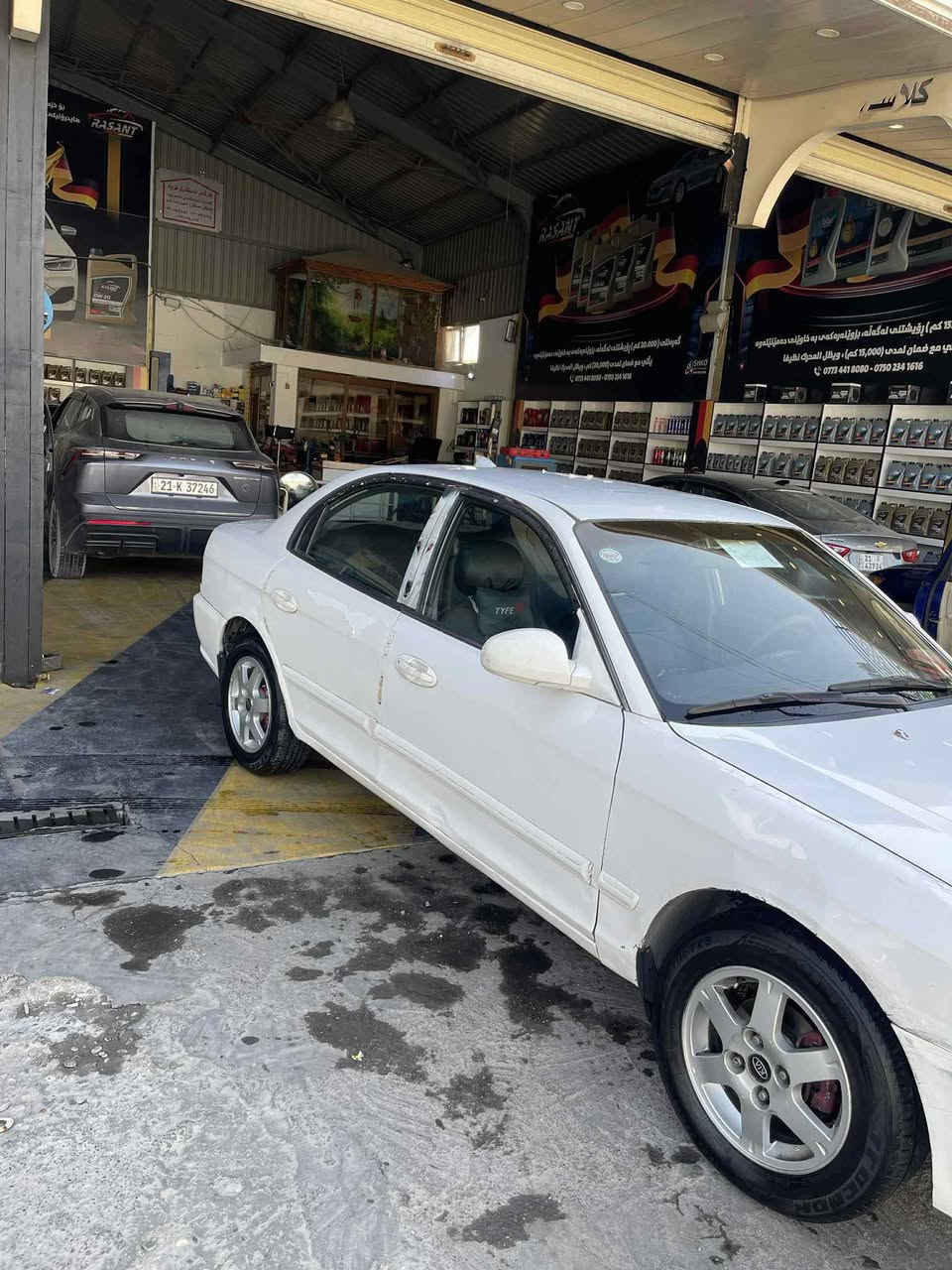 سةرتا بةناوي خواي گةورة
كيا ئوپتيما موديل ٢٠٠٠

چوار جام كارةبا 

لايت زينون 

ويل كةپ

گيرومةكينة بةشةرت 

تةبريد 

سةيارةكةزور جايزةو مالي فةقيرة ة 

ئارم پلاستيك هةولير بةشةرتي ئارم و ئةوةليات و براوة 

ئالوگور يش ئةكةم لةسةر دلگرتن 

***********
