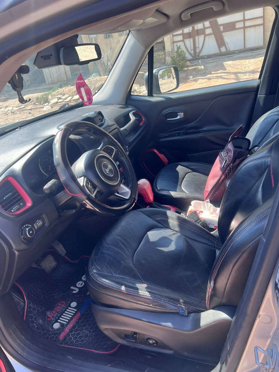 السلام عليكم
جيب للبيع موديل 2016
***********
