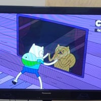 شاشة بانسونك ( ياباني اصلية ) حجم ٤٢ وبالاحجام هسه ٤٨ هيه والميز بدون ...