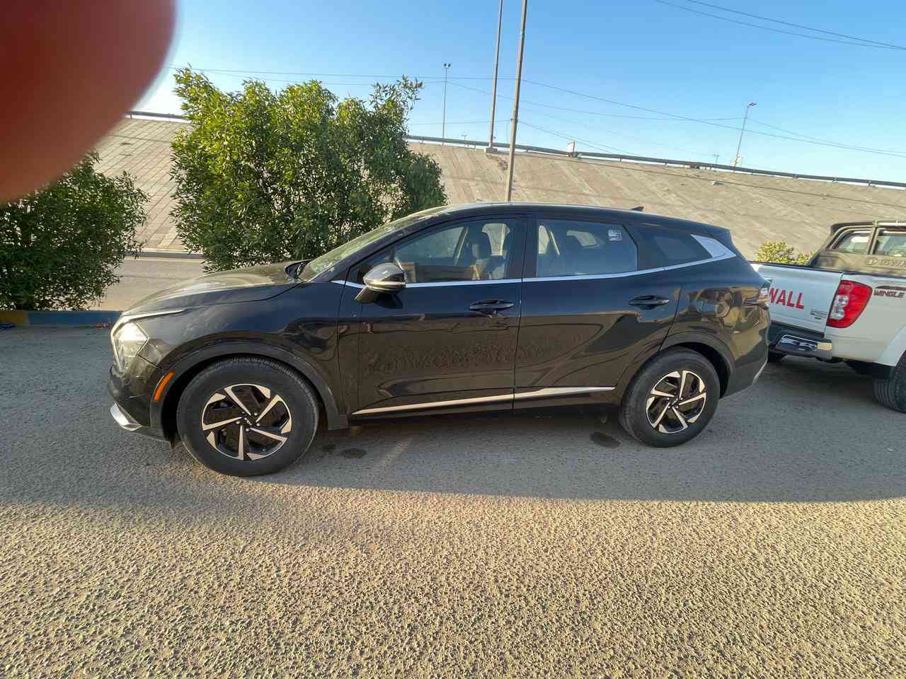 سلام عليكم 
كيا سبورتج 
موديل 2023
محرك 1.6 هايبرد 
سيارة اجت من امريكا تشتغل وتمشي
بيهة كم قطع صبغ 
سعر 150 وبيهة مجال بسيط
للاستفسار واتساب او اتصال
***********
