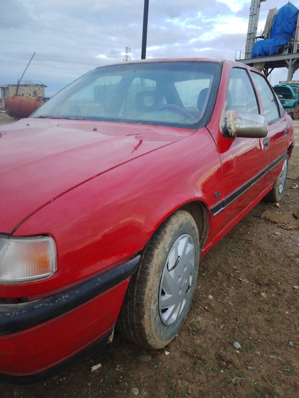 السلام عليكم
للبيع فكترا 16 مديل 1993 رقم الانبار ألماني تحويل فورا السيارة مكفولة كفالة عامة ماعدا دواير ورش  قليل مامصبوق بس دواير فقط محرك تبخير 

شغالة جاهزة ونضيفة    بيع مستعجل 

السعر 28 ورقة وبيه مجال المو شراي لايتصل گلب كل تفاصيل واتصل ***********

مكان موصل ربيعة مفرق تل حيال
