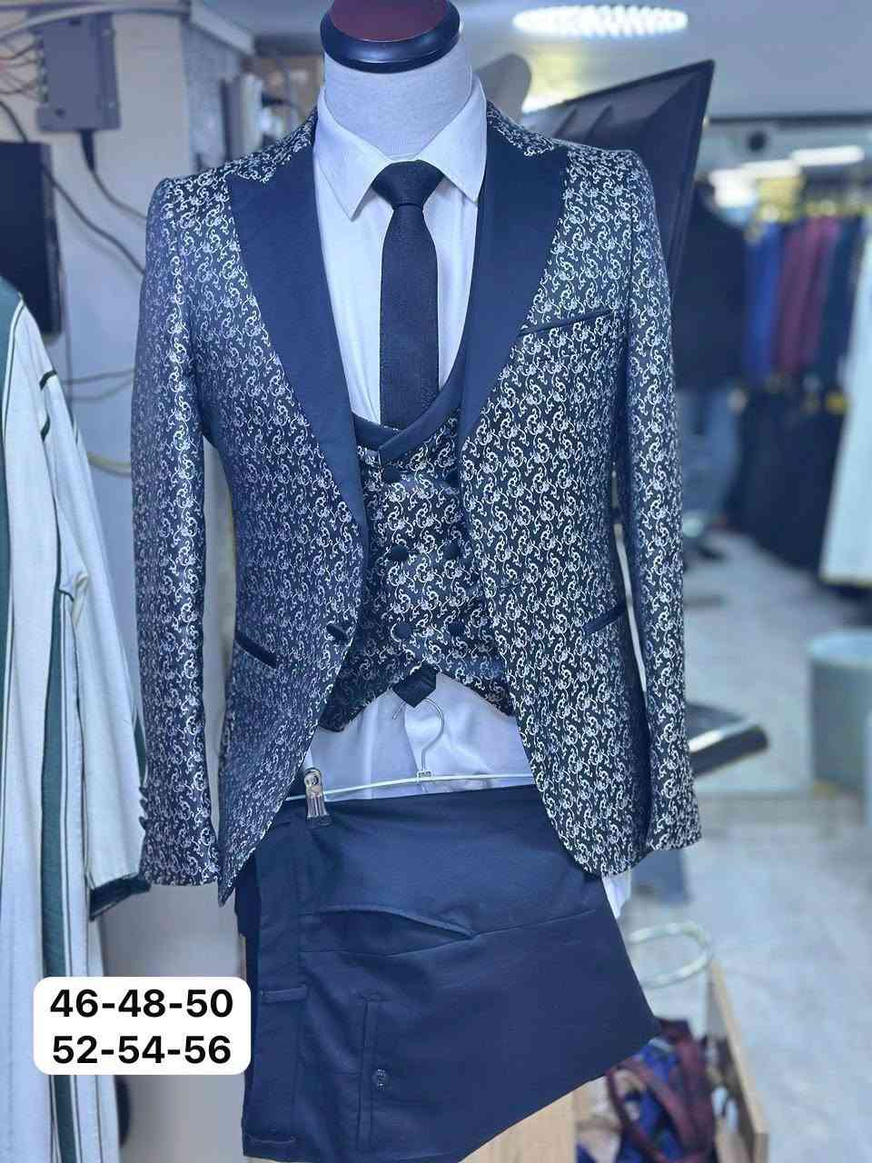 Nas liktswl ela  Location dyal costume mrhba


**إذا كنت صاحب هذا الإعلان وتريد حذفه لأي سبب، رجاءا أرسل رسالة إلى الدعم الفني**