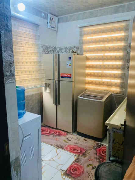 🏠 للإيجار – حي النقيب _ مؤثث بالكامل
مساحة  75م طابق ونص
– غرفتين نوم
– استقبال
– مطبخ
– موقع ممتاز
الإيجار: 600 ألف بالشهر وبي مجال 
للتواصل واتساب: ***********
وللاتصال: ***********
