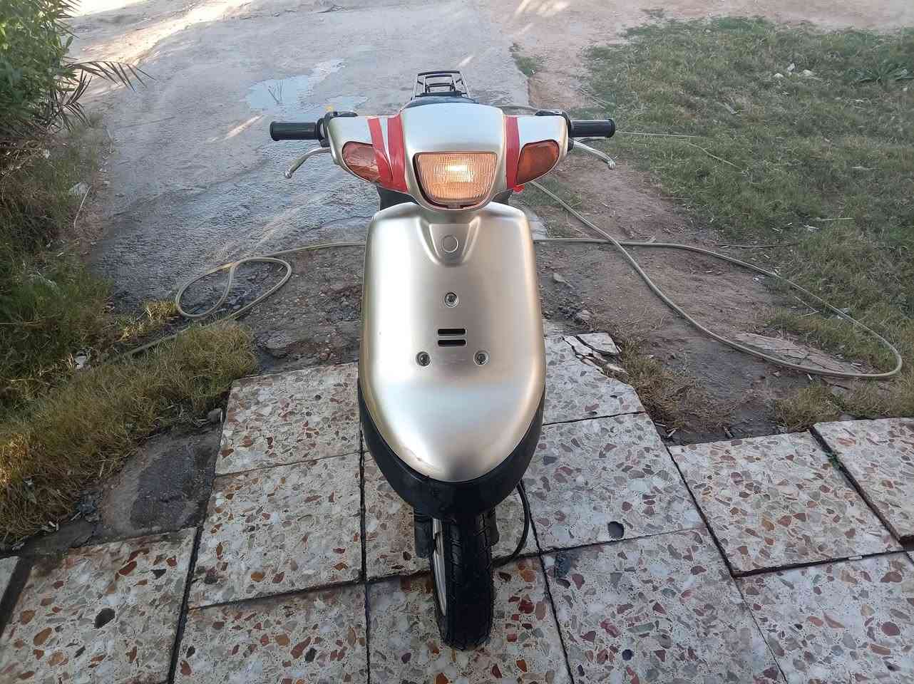 دراجه ناريه بطة نضيفه البيع رقم مبايل *********** بس بيه واتساب
