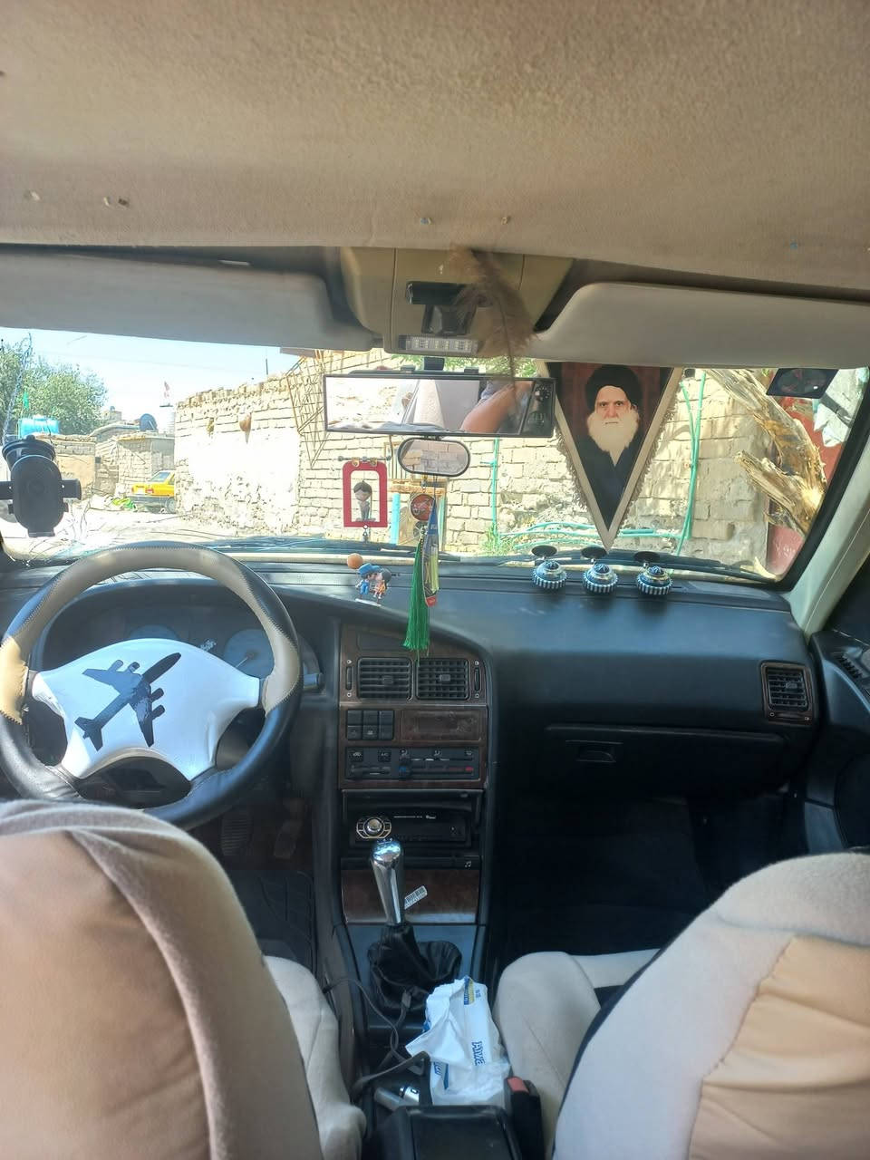 سلام عليكم  سيارد بيجو بارص مديل 
15 مكفوله من الضربه تبريد بس كنبريسر مكينه بيهه بدايت بخر مكينتهه حلوه ونعمه وصافيه حدادي وره كدام خير من الله  كهربأيات كلهه شغاله رقم بصره مروع وطني السياره ناصريه مركز رعيهه بناصريه قريب عليه ايريد تحويل رقم المبايل ***********
