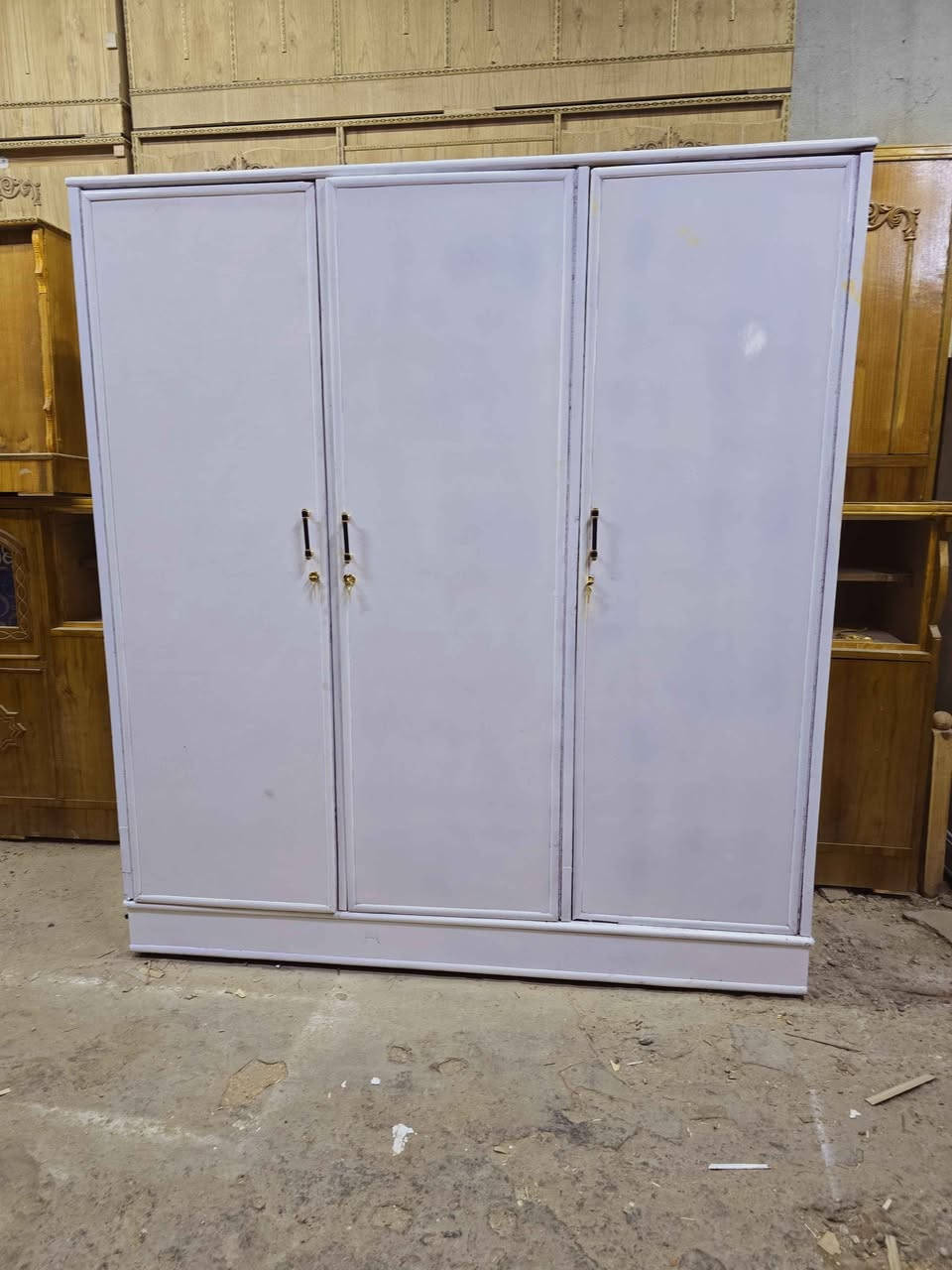 كناتير مستعمله تسكام
مستعمل صبغ ابيض حراري
وصبغ صاجي تسكام
العنوان حله شاوي نزله العيد
*********** حلة, بابل
