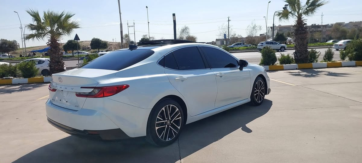 تویتا کامیری 2025 xle
قەپات مواسەفات 
هایبرید 
بەسمە 
شغال 
شاشە گەورە 
پێش و پشت رادار 
نەنینوک رادار 
کوشن چلد 
کوشن گەرم 
وایەر لێس جارجەر 
پانوراما 
کوشن هیتەر 
کوشن جلد 
لێدران 
3 پارجە بۆیاغ 
ئێرباگ شان و سوکان سیستەم 
ژمارە کاتی 3مانگ 
نرخی  263 وەرەقە 
شوێن هەولێر 
***********
*********** أربيل, العراق
