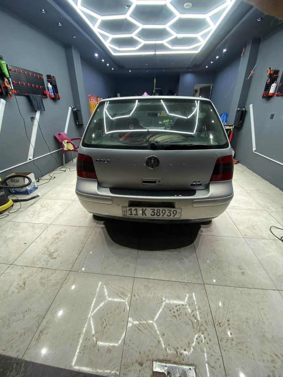 كولف 2002
محرك 2000

سيارة جاهزة يرادلها ترتيبات بسيطة

محرك جديد

السعر 70 وبيها مجال

***********
