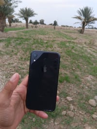 آيفون XR • ١٢٨ • بطاريه ٧٨