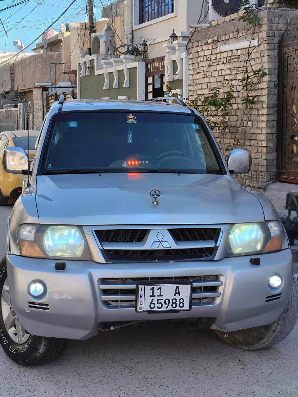 سلام عليكم من رخصت الكروب المحترم:  
بيع او مراوس باجيرو احدث منه وانطي فرق نقد 
سيارة باجيرو 2007
خليجي وارد سعودي حبتور 
مواصفات 
شاشات بل كشنات 
شاشه +كامره 
تبريد +تدفئه بل كشن 
تبريد +تدفئه 
مرايات شفط 
فتحه 
تبريد 3قطع 
مانع انزلق 
مثبت سرعة 
كشنات جلد 
محرك 3800
كير محرك شرط 
حداديه جاهزه 
اريل كهربائية
تخم تايرات برجستون 
منظومه زنون 
زراك لايات 
جرس 120 شغال 
ثلاجه وسطيه 
حساس تنبيه 
السعر 103 وبيه مجال الطيبين 
السياره جاهز من الدعاميه الدعاميه  
او مراوس باجيرو وانطي فرق


**إذا كنت صاحب هذا الإعلان وتريد حذفه لأي سبب، رجاءا أرسل رسالة إلى الدعم الفني**