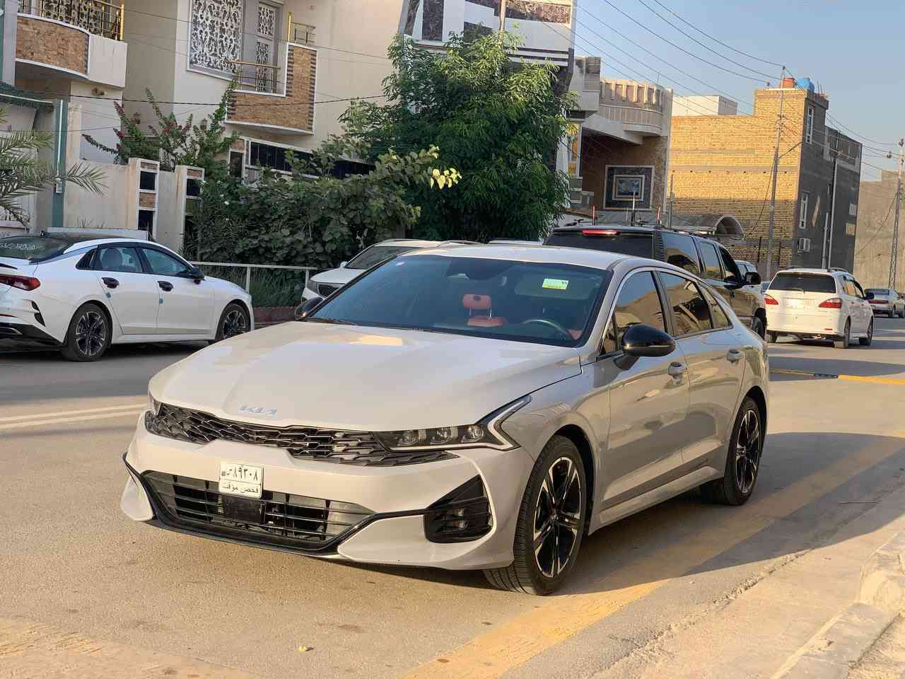 اللهم صل ع محمد وال محمد   K5⚪️
موديل 2024 دخول جديد شهداء ذي قار وكاله عامه بسم المشتري لون اسمنتي داخل احمر 
🚗محرك 1600 تيربو 
تبديل🟡 (بنيد وجاملغ فقط ) بدون ارباك بدون دواخل 
برانكيت فخذه مكفول
جيتي لاين فول عدا البنوراما 
مواصفات جلد 
🟢
كامره شاشه _ بصمه _ تشغيل عن بعد _ ويل كب  
تحكمات _ حساسات _ رادارات _ شاشه كبير 
انظمه قياده _ مثبت سرعه _ مانع انزلاق _ مانع انحدار 

      السعر 183 بيه مجال بسيط

مكان ناصريه مركز حي اور📍
رقم الهاتف :***********📞
