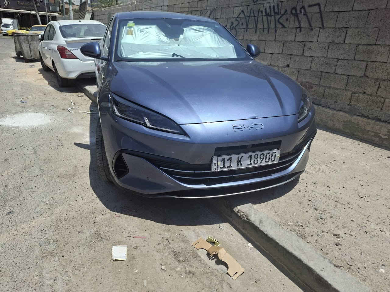 بيوايدي سيل ٦
موديل ٢٤ فول 
بانوراما 
لون بلوبيري المغروب والقليل بلسوك
داخل ابيض

ماشية علمكينة ٨٠٠٠
الكلي ٢٠
رقم بغداد مميز

السيارة مكفولة كفالة عامة

24,650,000

***********
