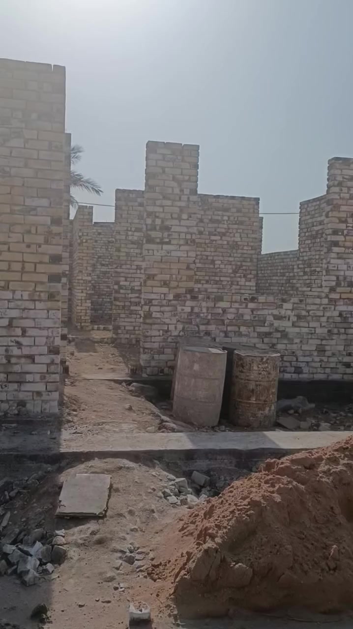 السلام عليكم
هيكل للبيع وصل السكف المساحة 160طابو زراعي سند 25 
العنوان مجمع الامير السكني قرب بزل حجي علي من جهت الطهمازيه الاستفسار أكثر خاص او عرقم (***********)
