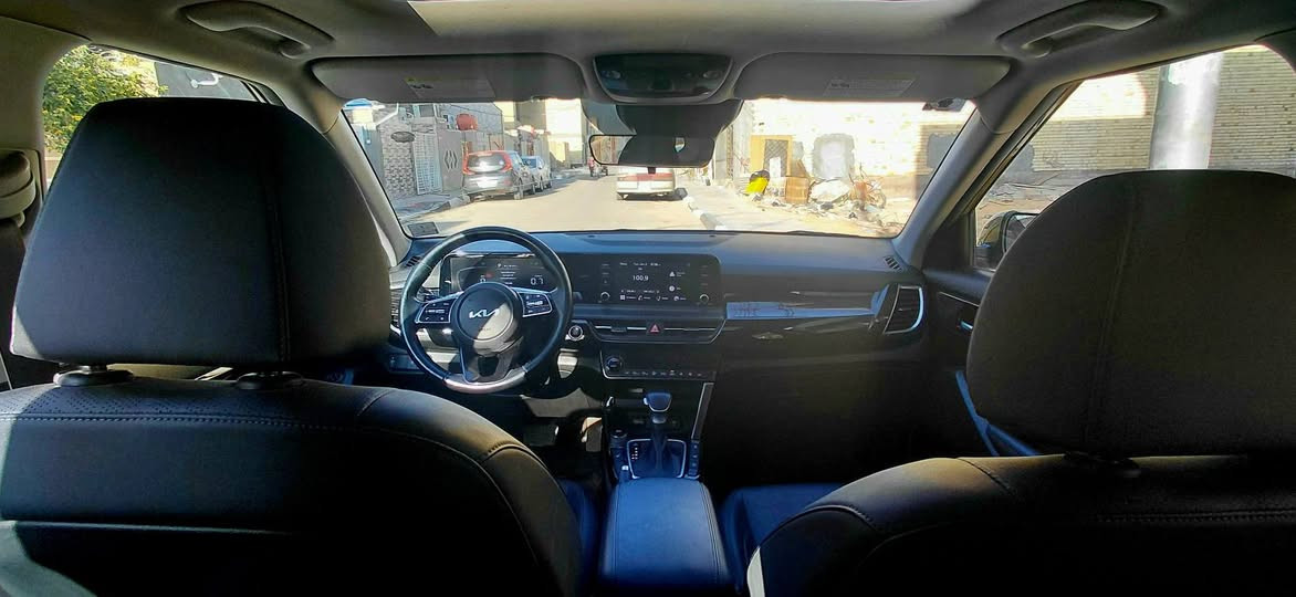 كيا سلتوس 2024 وارد امريكي
اللون ذهبي 
محرك 2000دوش
رقم بغداد
السياره ماشيه 25الف ميل
حادث السياره جاملغ الايسر فقط

مواصفات.
بصمة تشغيل
بصمة دخول ابواب
تشغيل عن بعد
رادار محيطي
كامره دواره
فتحت سقف
شاشه متصله
ثلاث انظمة قياده
تبريد شاشه
الكشنات جلد + تدفئه
تدفئة استيرن
تحديد مسار
سياقه ذاتيه
قطعتين تبريد
اشاير بالمري
تثبيت سرعه
تحكم استيرن
مانع انزلاق
نظام المنحدرات.....  وبعد بيه مواصفات
مكان السياره . كربلاء
رقم صاحب السياره ***********
