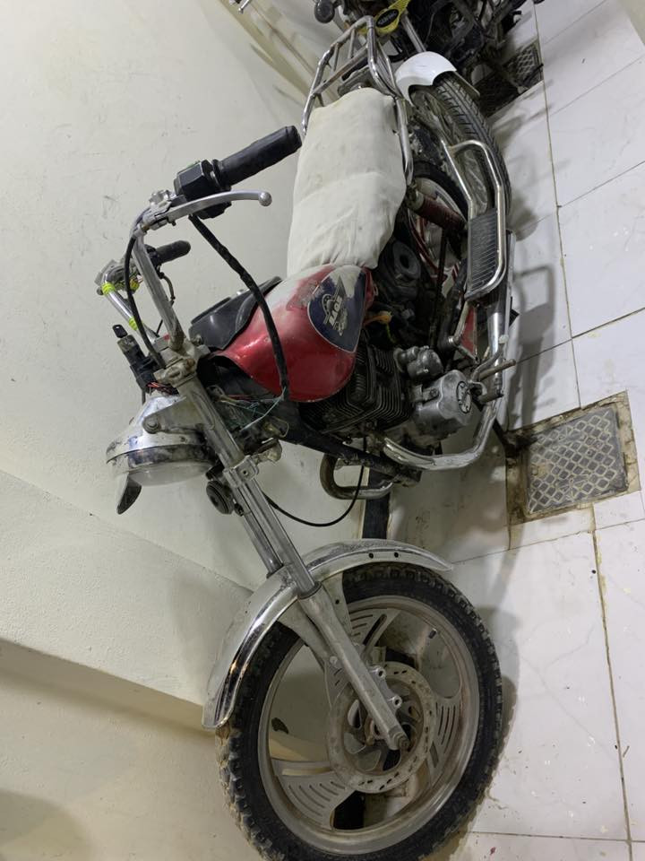 سلام عليكم دراجة للبيع 175 مكانها النجف ***********
