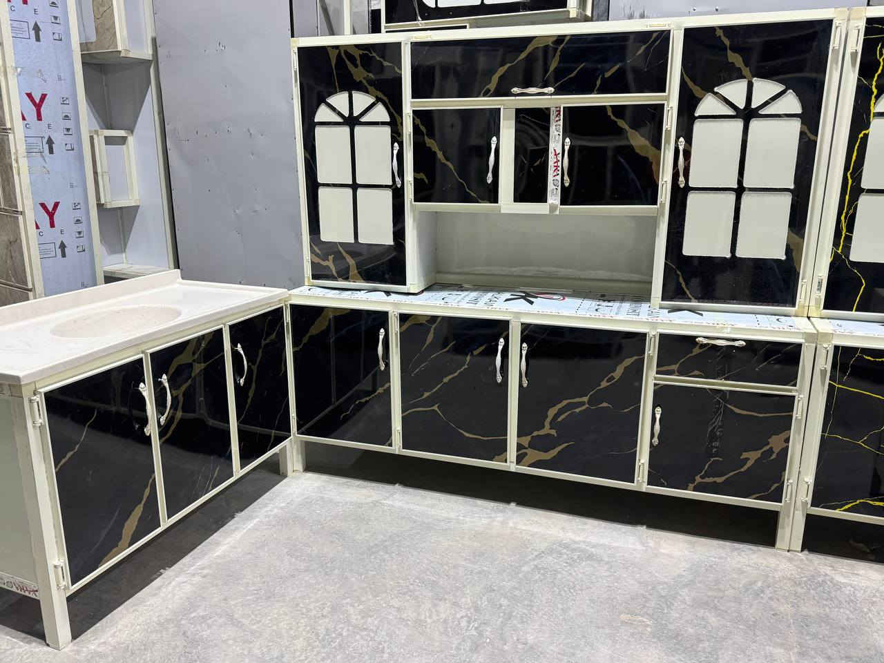 كاونتر مترين  ارضي وملحق مع سنك (متر وعشرين )مرمر المنيوم صيني


**إذا كنت صاحب هذا الإعلان وتريد حذفه لأي سبب، رجاءا أرسل رسالة إلى الدعم الفني**