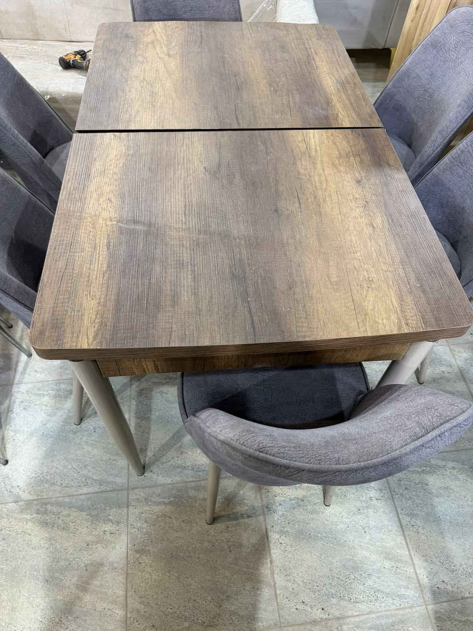 يعلن مجمع تفاليس عن وصول جميع الاثاث المستعمل  والجديد وجميع الاجهزه الكهربائيه زورونا تجدون ما يسركم وما يسعدكم واهلا وسهلا بالجميع وحياكم الله … لطلب والاستفسار مراسلة الصفحه او الاتصال على رقم الواتساب ***********…. العنوان تكريت الديوم شارع 60
— في ‏تكريت. الديوم‏.
