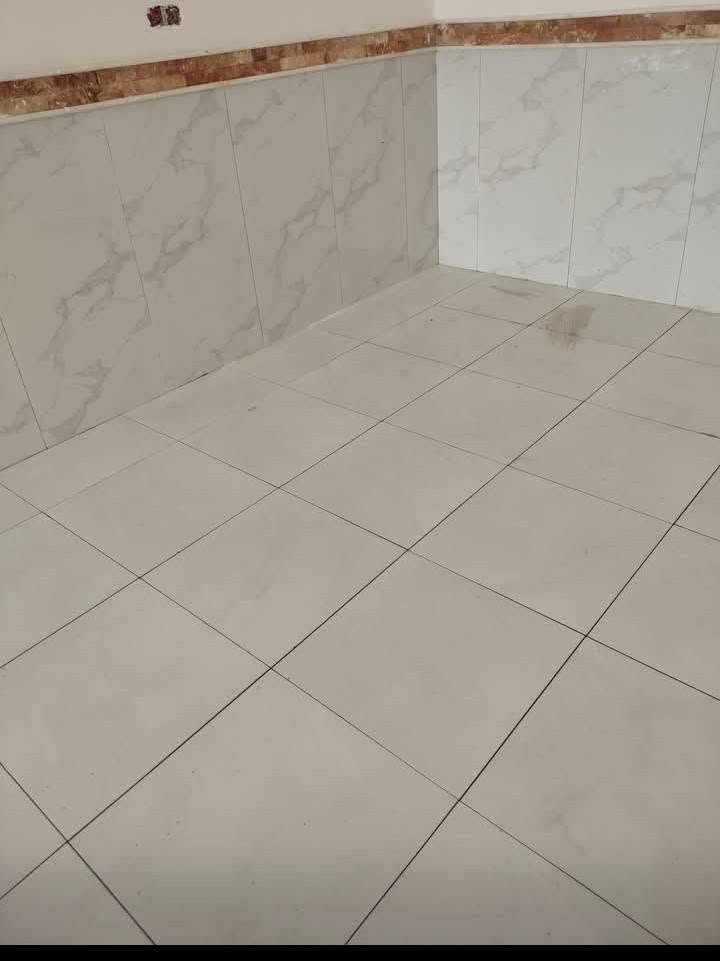 خلف سيراميك درجه اولى استلام مهندس ارض وجداري داخل السماوه ***********

