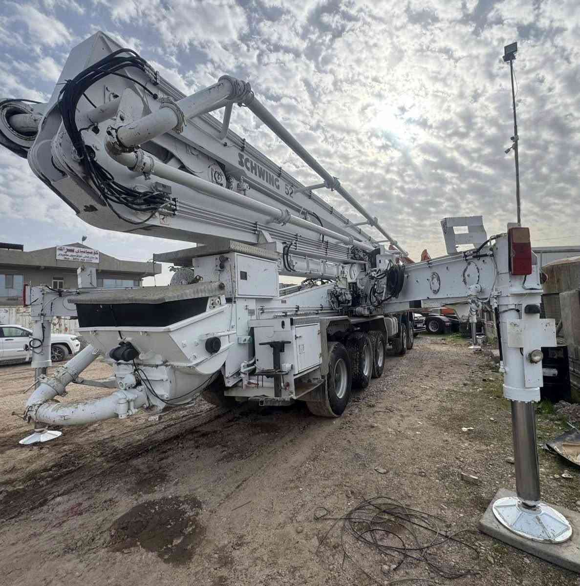 Mercedes-Benz Actros 4150 V8
Schwing 52M

📞***********
📞٠۷۷۳٤٤٤٤٥٤۲
     عنوان أربيل/ شارع كركوك📍
