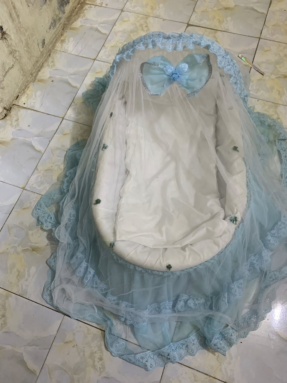 السلام عليكم عندي كريكوت للبيع ب١٥ استخدام اسبوع فقط


**إذا كنت صاحب هذا الإعلان وتريد حذفه لأي سبب، رجاءا أرسل رسالة إلى الدعم الفني**