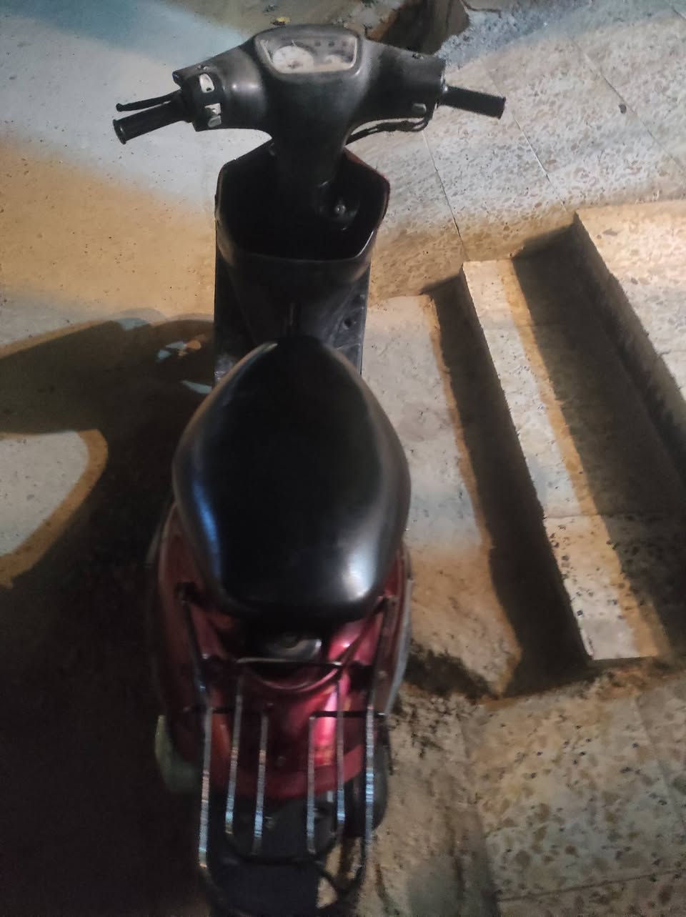 دراجه لبيع سعر 225وبيه مجال حك جيه مكاني حي الجامعه هاذه رقمي ***********
ملاحظه دراجه أوراقه ضايعه عندي دراجه حلوه وشغاله
