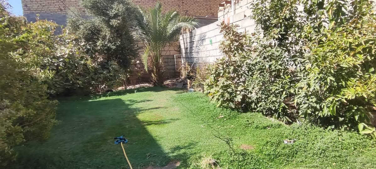 السلام عليكم
بيت للبيع مساحه ٢٥٣ غرفه وصاله ومطبخ وصحيات طابو زراعي مشمول بلتطويب 
كافه خدمات ماء كهرباء تبليط مجاري  السعر (٣٤)
عنوان (شارع دلال/شارع ميري متعب /مقابل حسينيه ام البنين)
للاستفسار اكثر اتصال ***********
