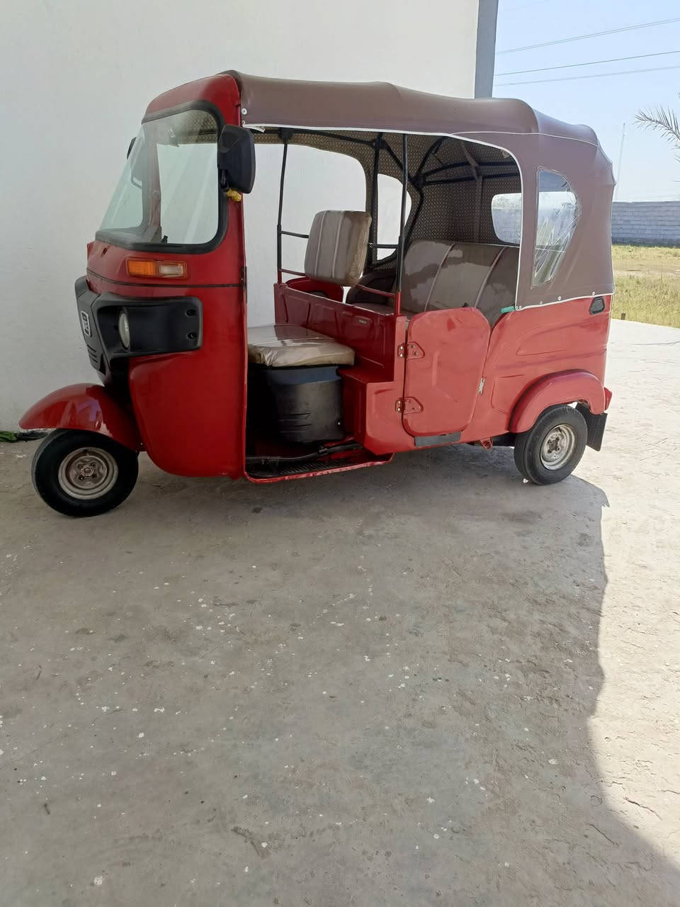 تكتك للبيع موديل 22شهر 11 رقم وسنويه بغداد  تحويل ثاني يوم السعر 7600وبيها مجال  مكان بغداد بوب  الشام ***********
