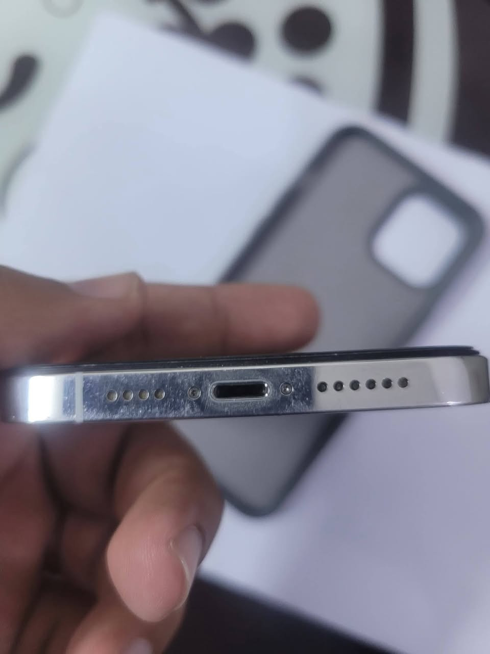 iPhone 12 pro max
ايفون12 برو ماكس جهاز نضيف جديدمامفتوح 
ذاكره 256 بطاريه77 كامراته واكفات بل تحدث سعر١٩٥
***********
