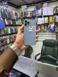 للبيع فقط 13 برو ماكس   جهاز نظيف وشرط كلو شغال مبدل ظهر ليزر فقط والب...