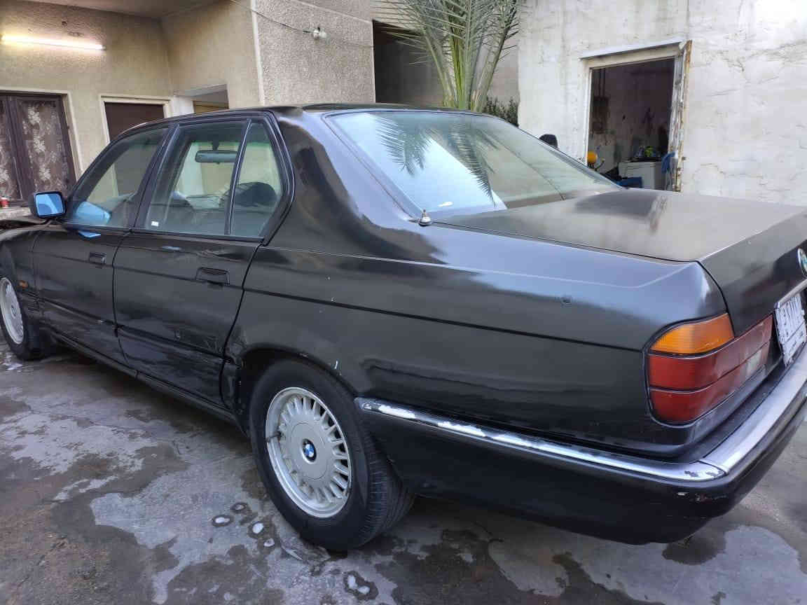 بي ام دبليو اسود كذابي موديل 1991 بغداد حجم 730 محرك 35   داخل اسود جلد دبل جكمجة دبل ايرباك تدفئة تبريد كهربائيات جاهز السعر /50$$ ورقة //***********//
