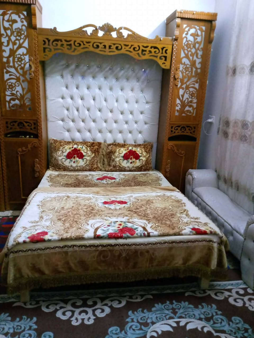 غرفة للبيع 850
موصل رجم حديد ***********
