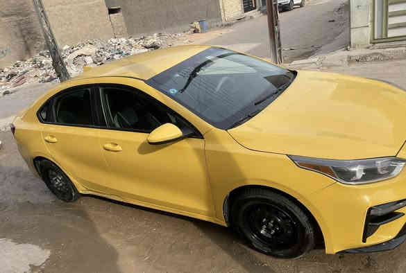 تحية طيبة . 
كيا فورتي 2020 FE محرك 2000 دوش السيارة ماشية 71 الف ميل  
كير محور At  السيارة نضيفة وجاهزة (ضربتها بچم واصل للشاصي والصور مرفقة بالمنشور ) المحرك مامفتوح ولا مبدل بي شي 

المكان بغداد العبيدي 

سعرها 105 وبيها مجال 

***********
