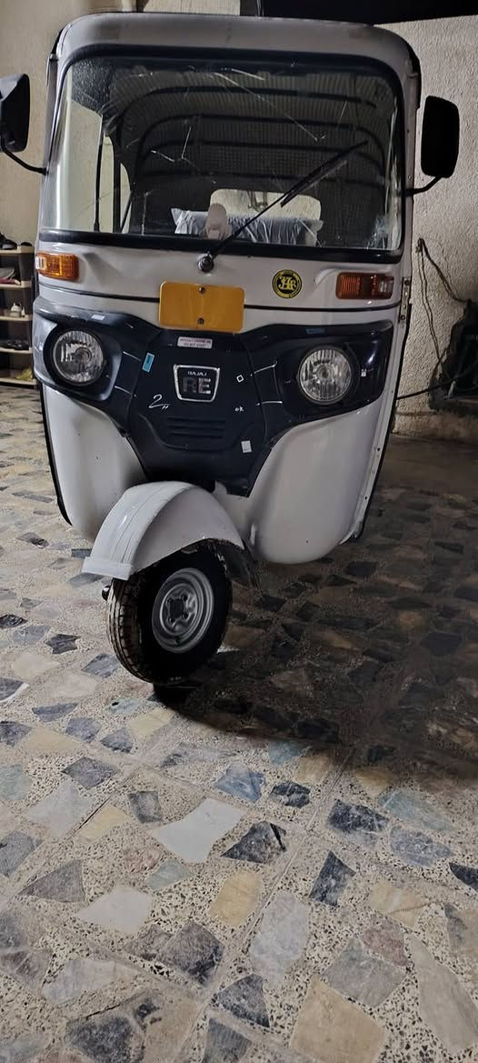 سلام عليكم تكنك للبيع  21رقم رقم شهر11 معمربس دوس مكينه جديده مامفتوحه مكاني بغدادالبلديات زراعي فقط اتصال ع
***********
