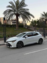 للبيع كورلا هاج باك 2022  فول se داخل احمر مميز شفتات ستيرن  بصمه بصمه...