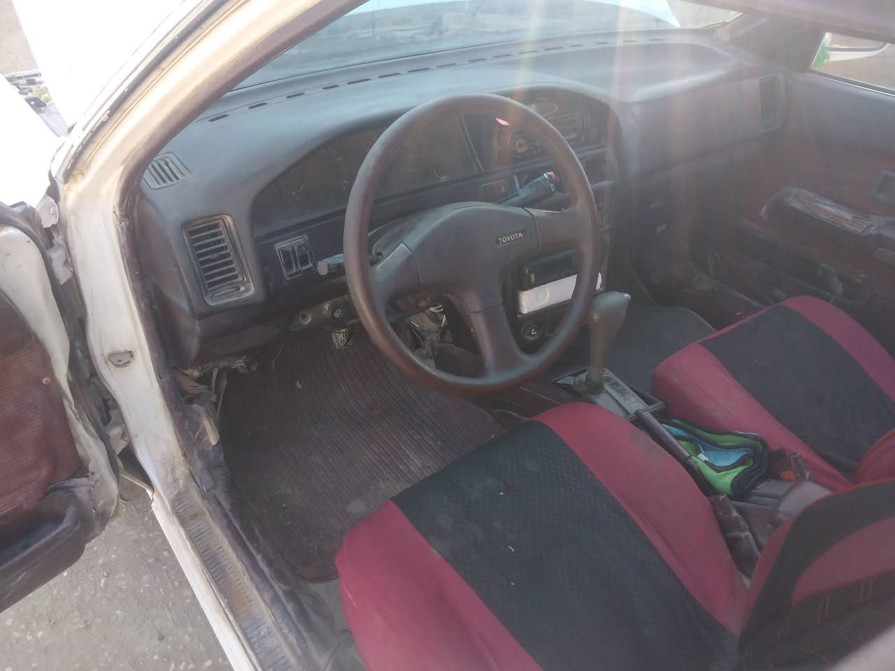 السلام عليكم
للبيع كورولا موديل 90 كير اوتو
مكينه بلاد والسياره يسره بلادي مامحوره تبريد شغال تخم تاير
السعر 33وبيه مجال للشراي
مكاني ديوانيه قضاء المهناويه
رقمي ***********
