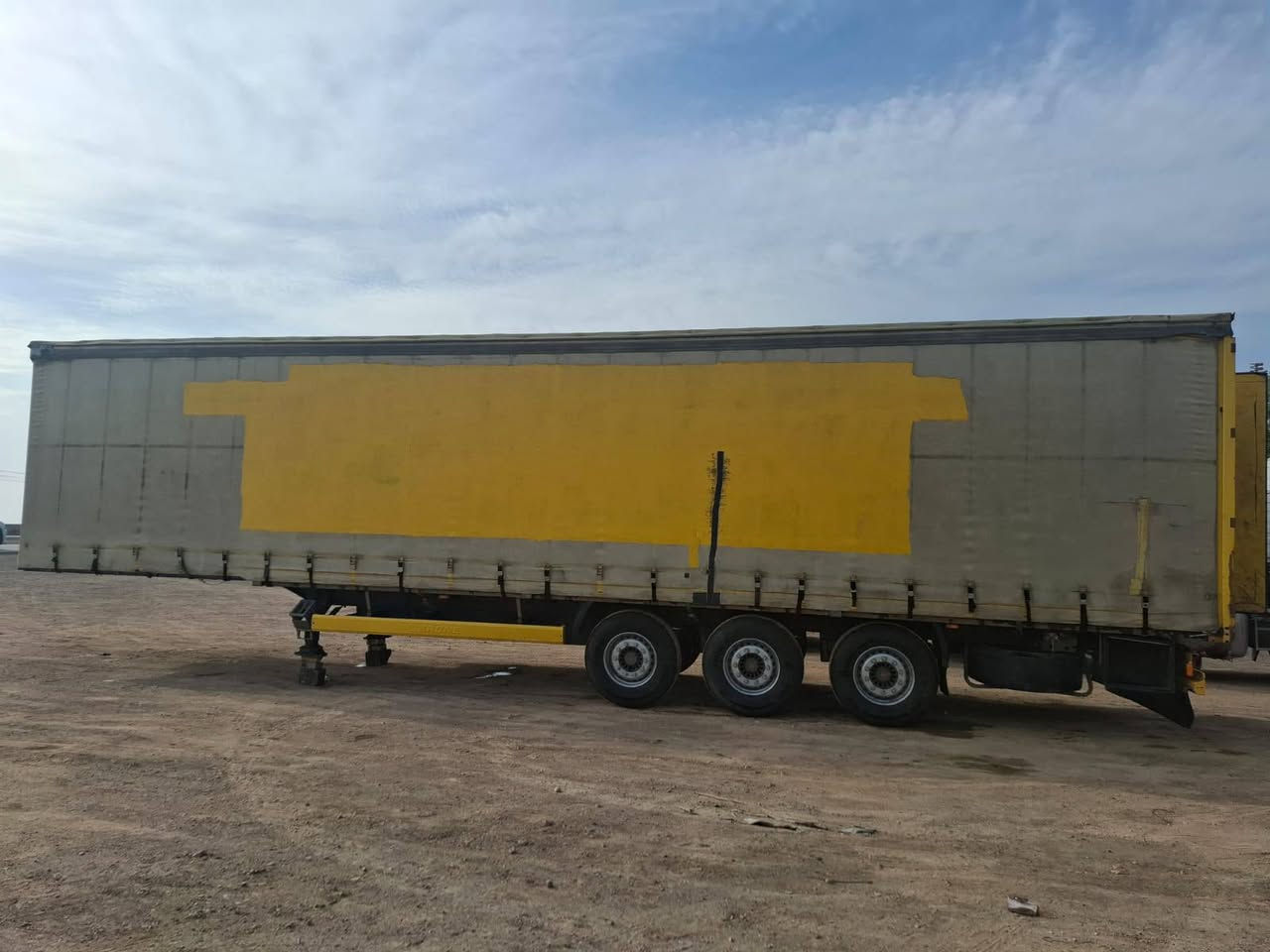 للبيع راس وعربانة مكان العمارة 
***********
