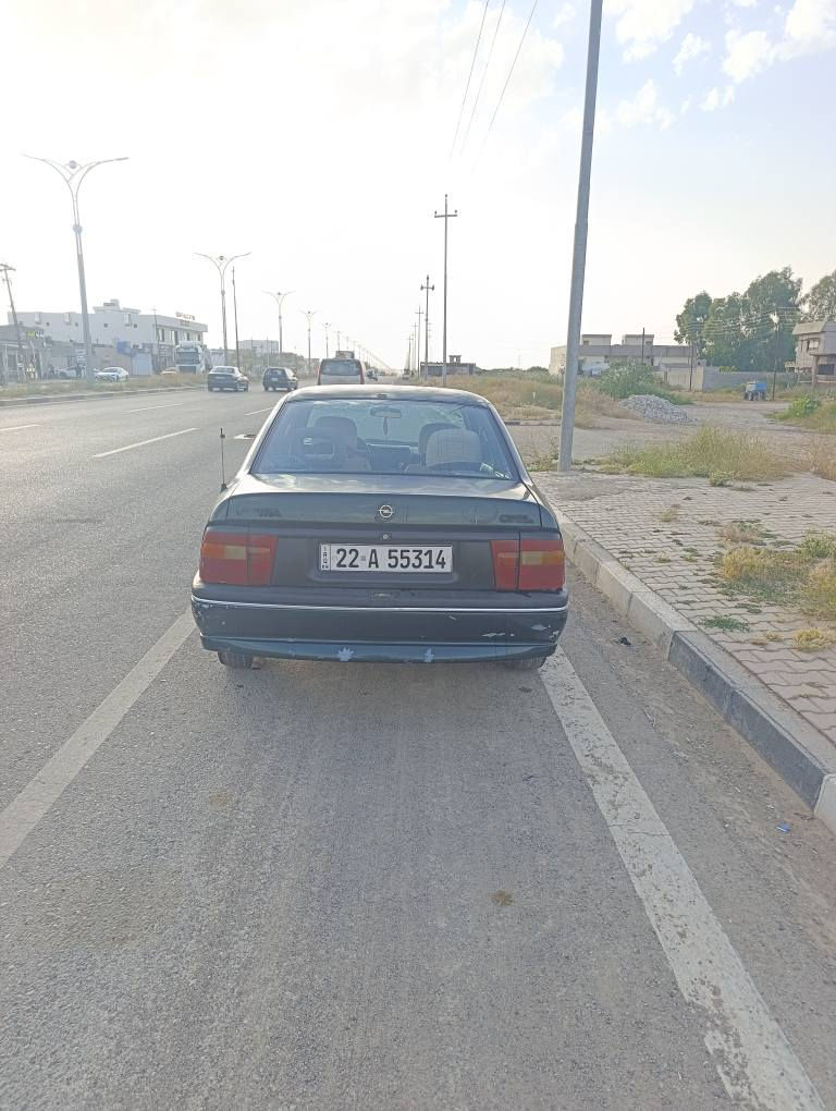 اوبل فيكترا موديل 95 حجم 20 تبريد بلادي محرك كير شرط صبغ بلادي رقم اربيل دولي سنويه خلصان  سنه السعر 35 بي مجال قليل مكاني كركوك عمل شعبي *********** كركوك, العراق
